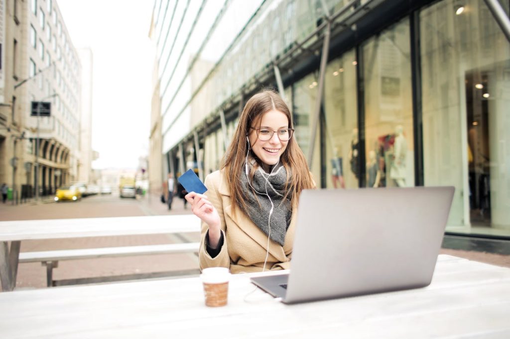 how-credit-card-payments-work